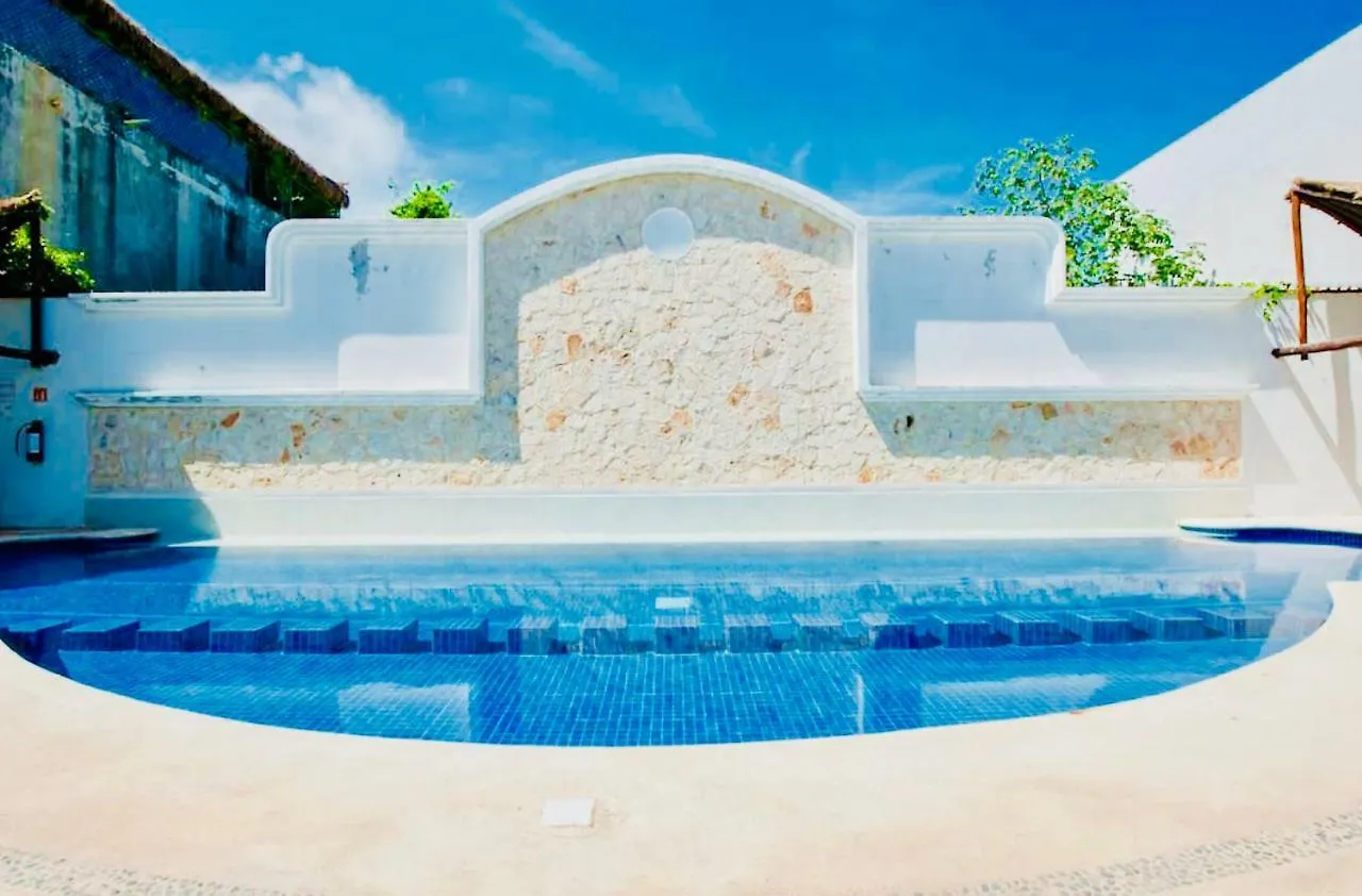 Deluxe Family Budget Balcony Room With Pool Playacar II Playa del Carmen