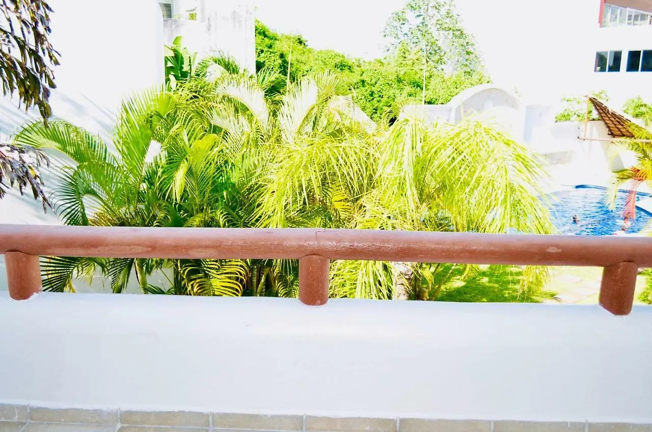 Deluxe Family Room E7 Dolce Vita Caribe B&B Playa del Carmen 0*,  Mexico