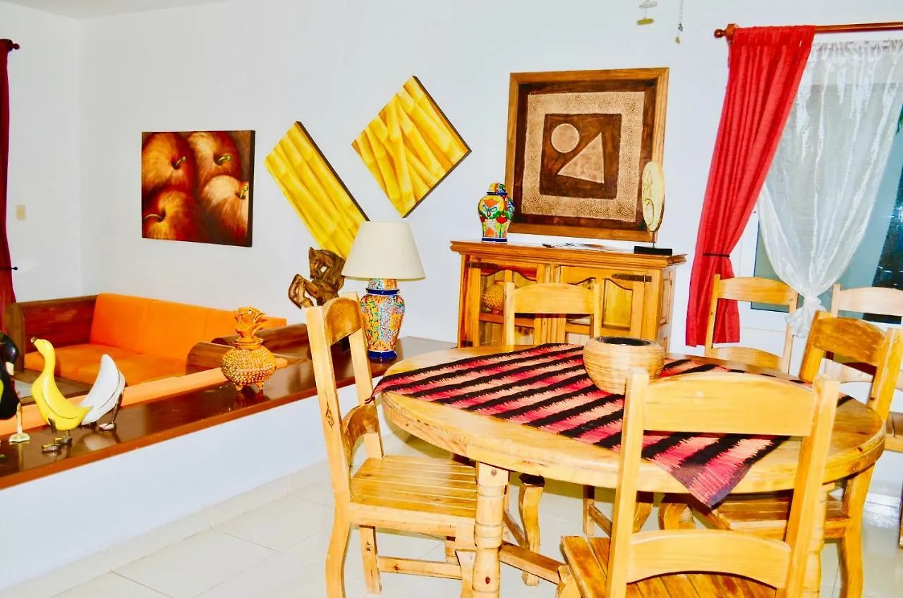 Guest house Deluxe Family Room E7 Dolce Vita Caribe B&B Playa del Carmen
