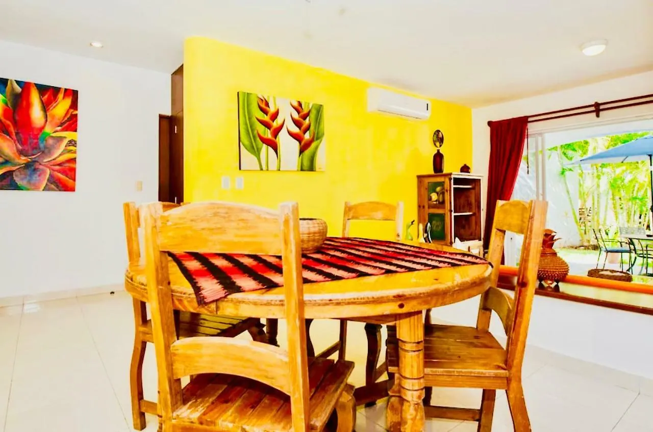 Deluxe Family Room E7 Dolce Vita Caribe B&B Playa del Carmen 0*,  Mexico