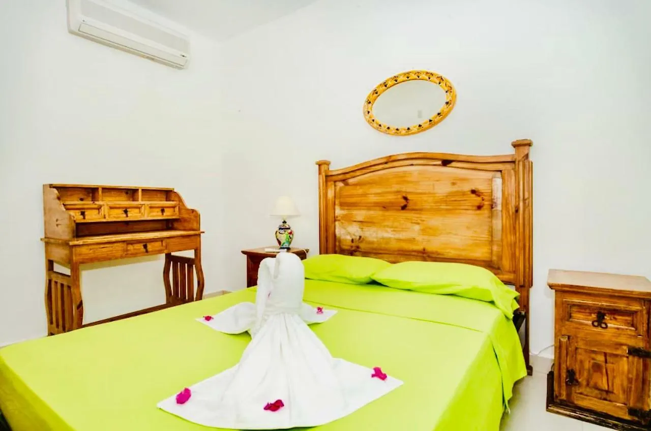 Deluxe Family Room E7 Dolce Vita Caribe B&B Playa del Carmen