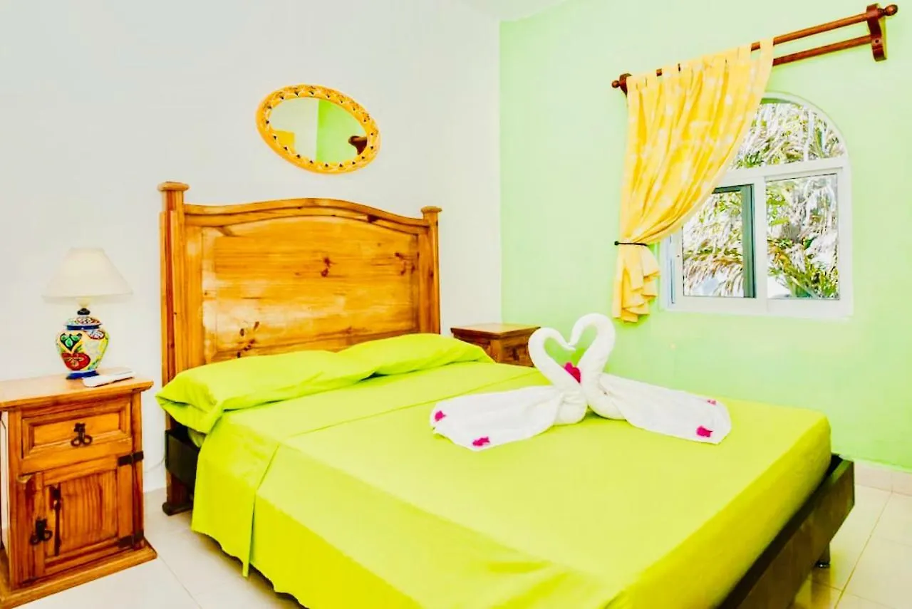 Deluxe Family Room E7 Dolce Vita Caribe B&B Playa del Carmen