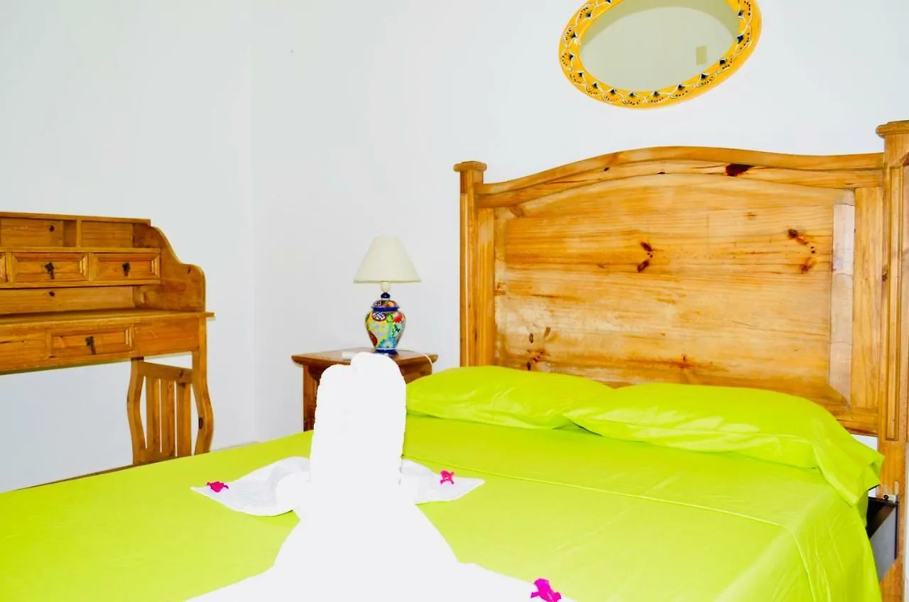 Deluxe Family Room E7 Dolce Vita Caribe B&B Playa del Carmen Guest house
