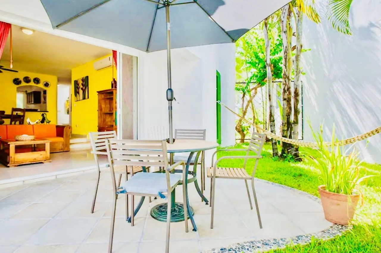 Deluxe Family Room E7 Dolce Vita Caribe B&B Playa del Carmen 0*,  Mexico
