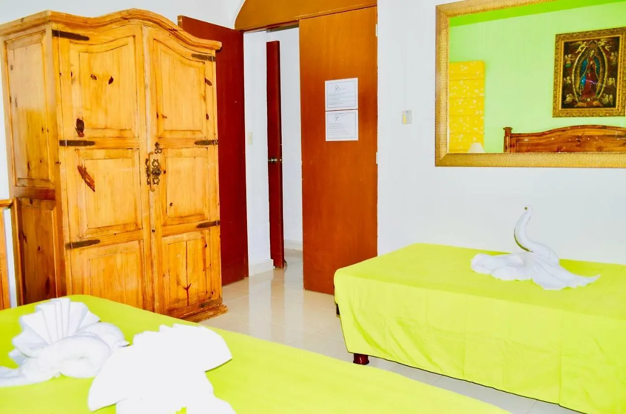 Deluxe Family Room E7 Dolce Vita Caribe B&B Playa del Carmen Guest house